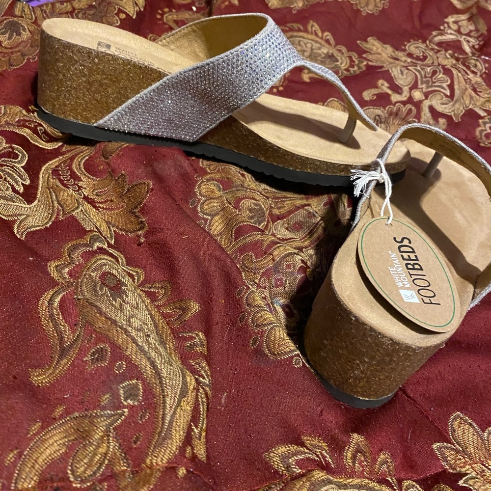 Sandals - Picture 3 of 4